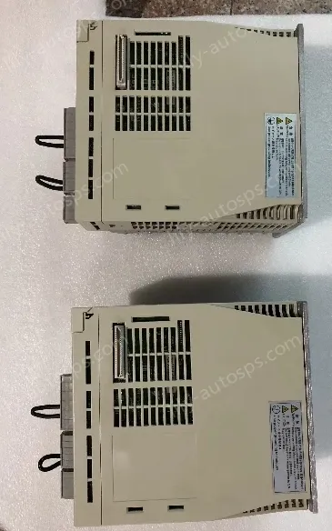 Yaskawa SGDH-15DE