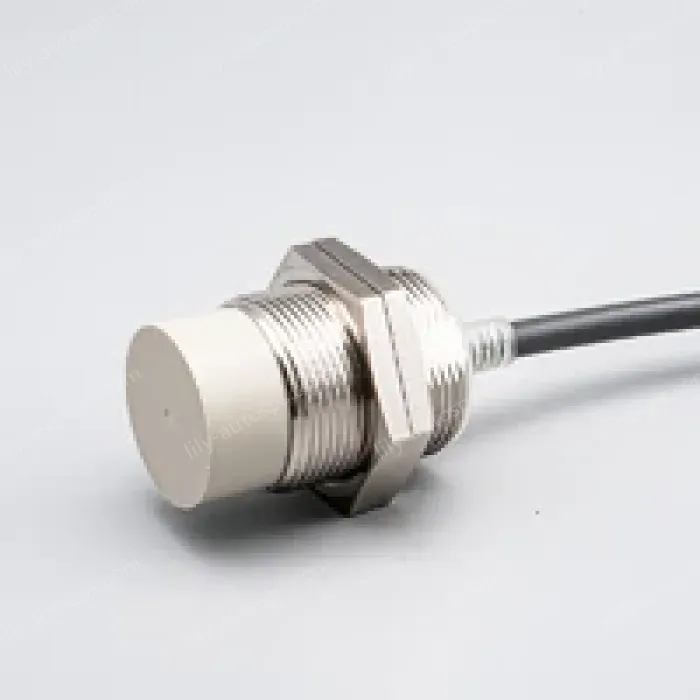 M30 Unshielded Inductive proximity switch E2E-X18MY2-Z 2M