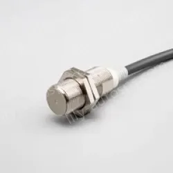 M18 Shield Inductive proximity switch E2E-X5E1-Z 2M
